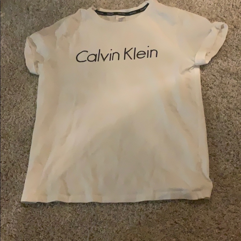 White Calvin Klein t shirt!!
